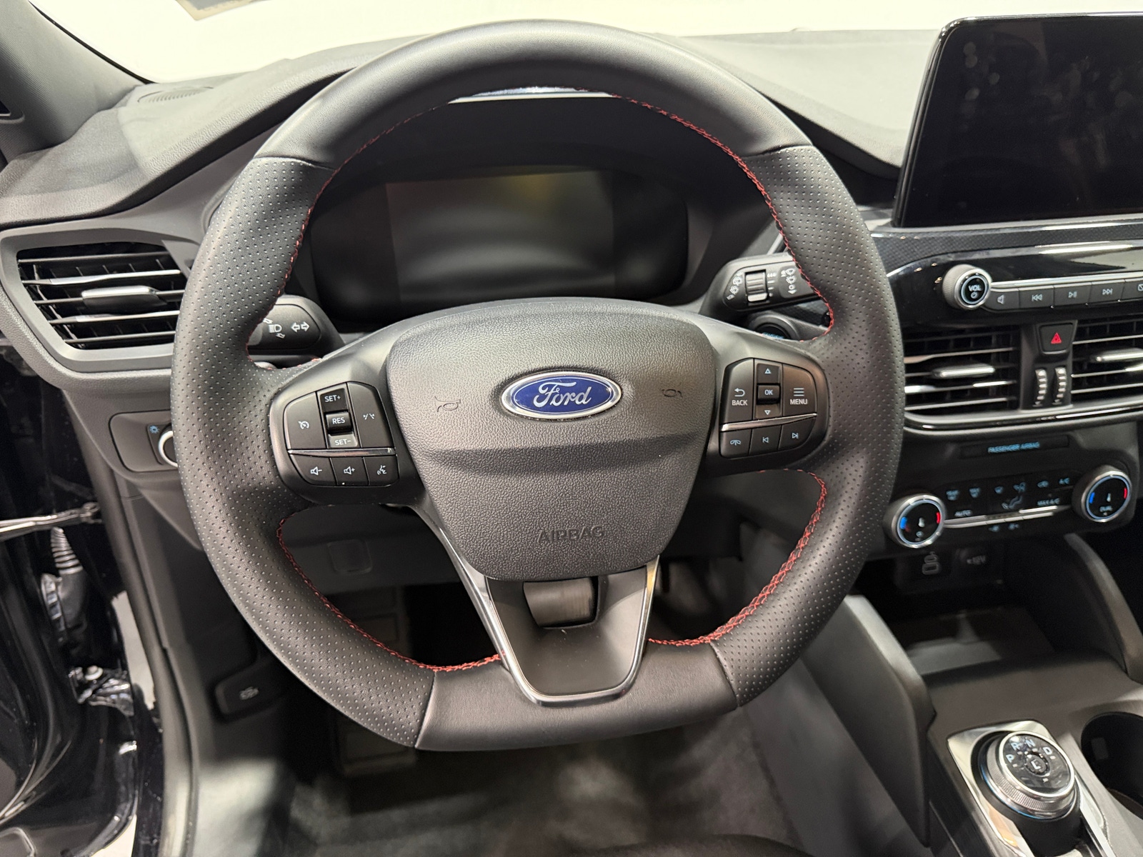 Thumbnail: 2025 Ford Escape - 4