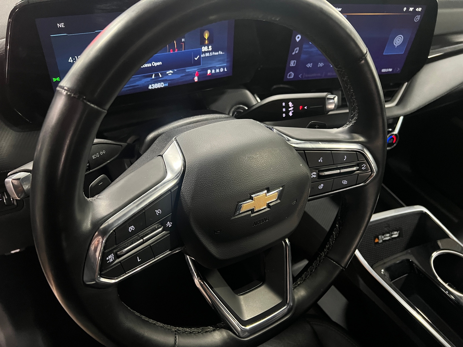 Thumbnail: 2025 Chevrolet Equinox - 4