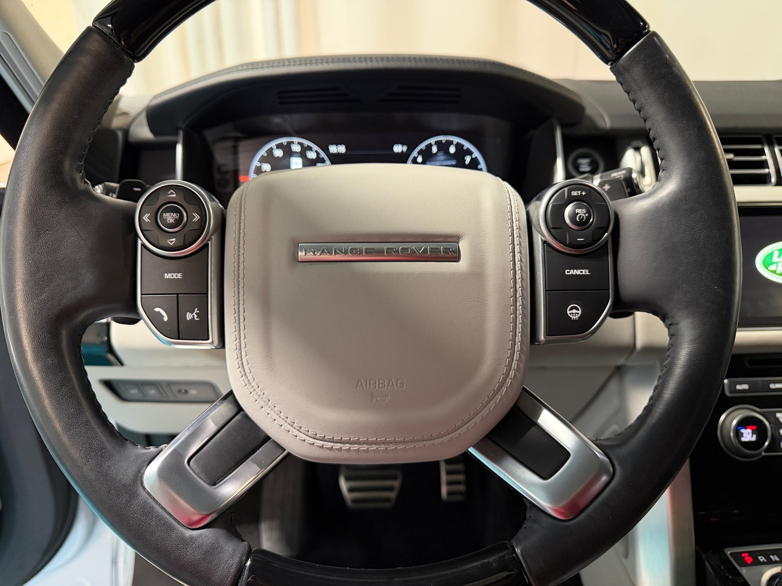 Thumbnail: 2017 Land Rover Range Rover - 5