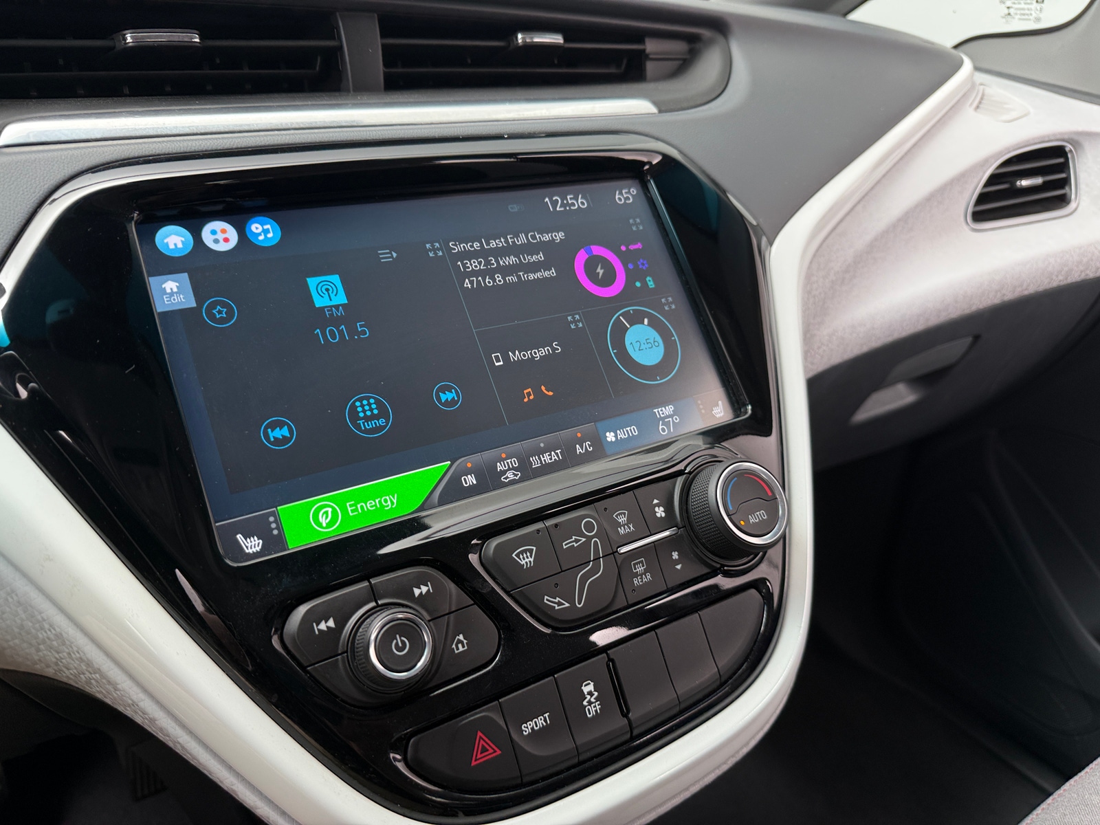Thumbnail: 2019 Chevrolet Bolt EV - 4