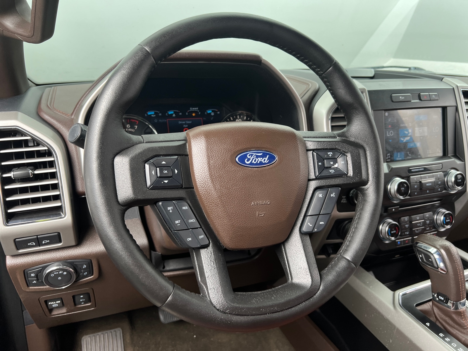 Thumbnail: 2018 Ford Econoline - 4