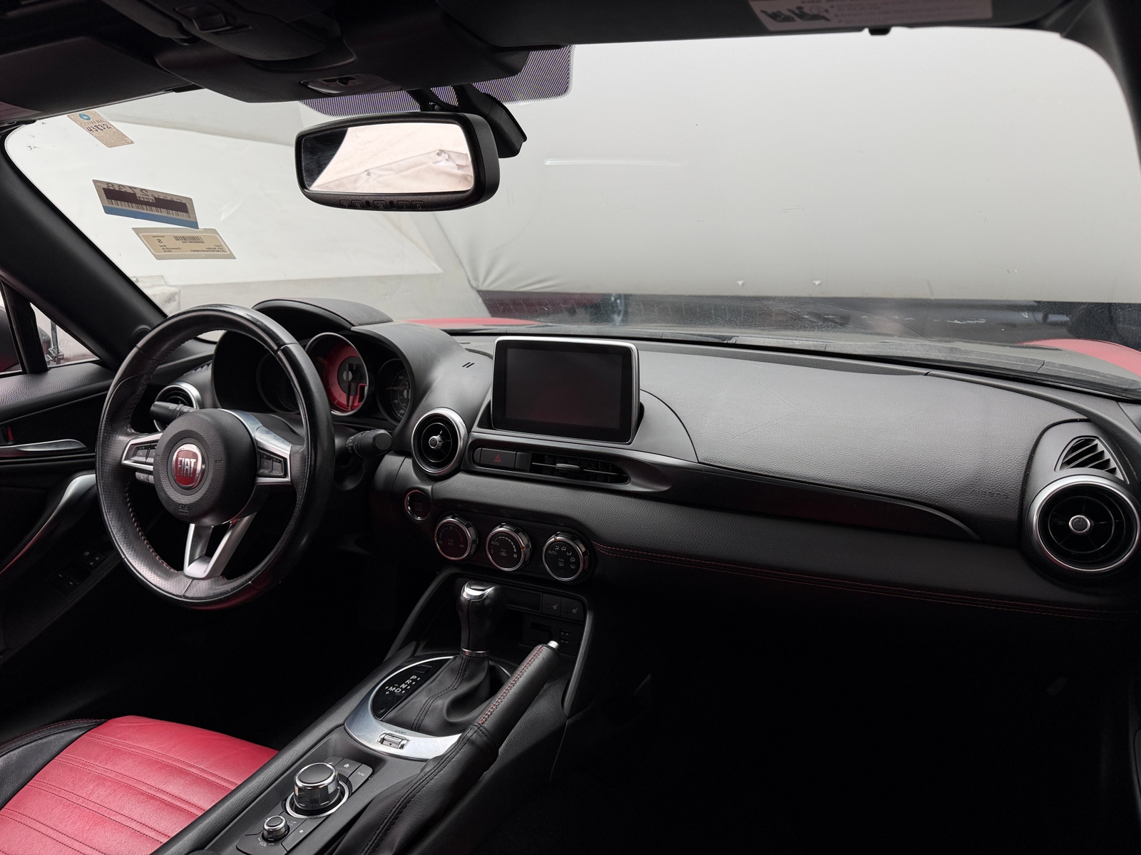 Thumbnail: 2018 Fiat 124 Spider - 2