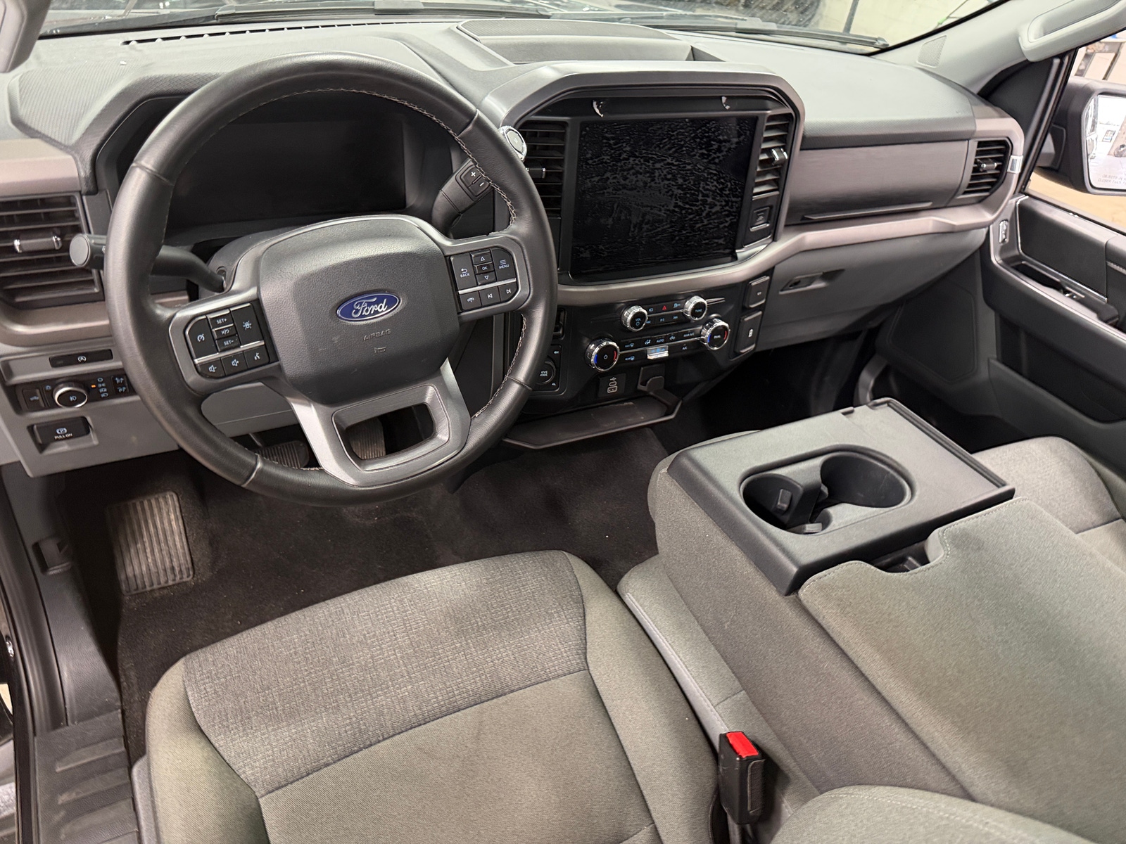 Thumbnail: 2025 Ford Econoline - 3