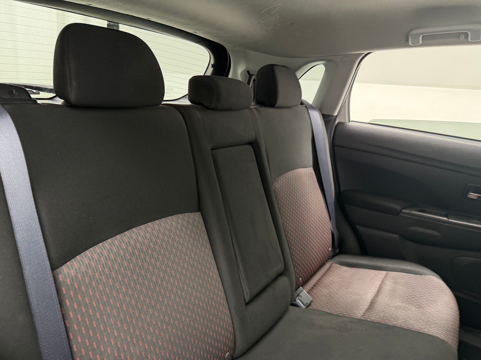 Thumbnail: 2018 Mitsubishi Outlander Sport - 6