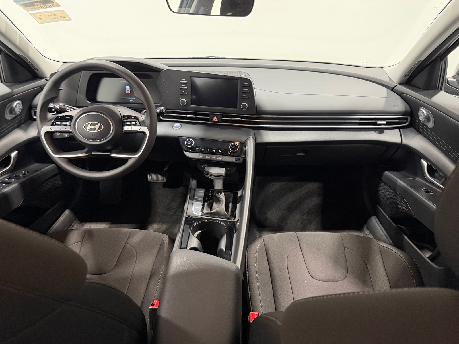 Thumbnail: 2026 Hyundai Elantra - 3