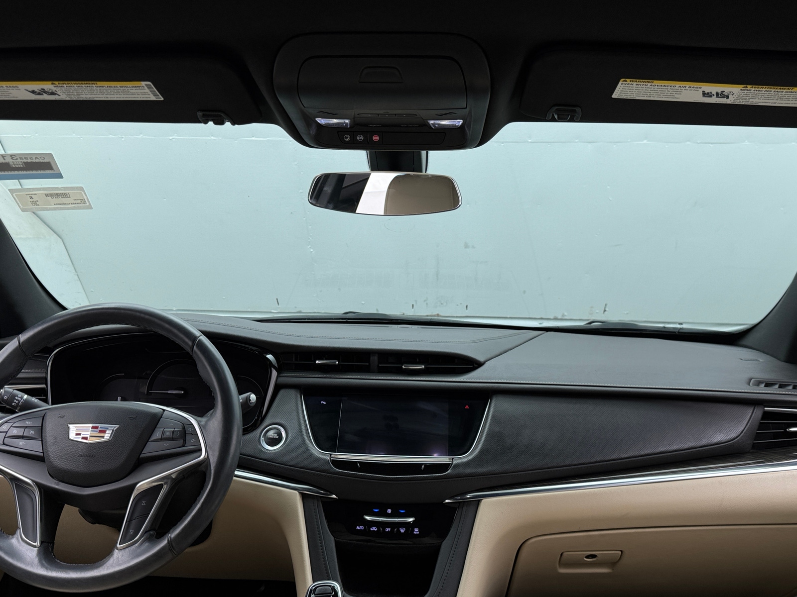 Thumbnail: 2017 Cadillac XT5 - 2