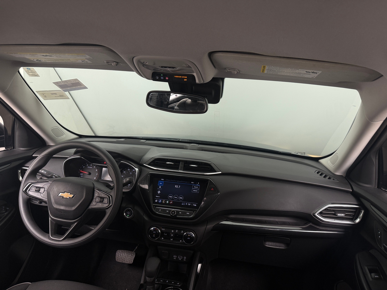 Thumbnail: 2023 Chevrolet TrailBlazer - 3