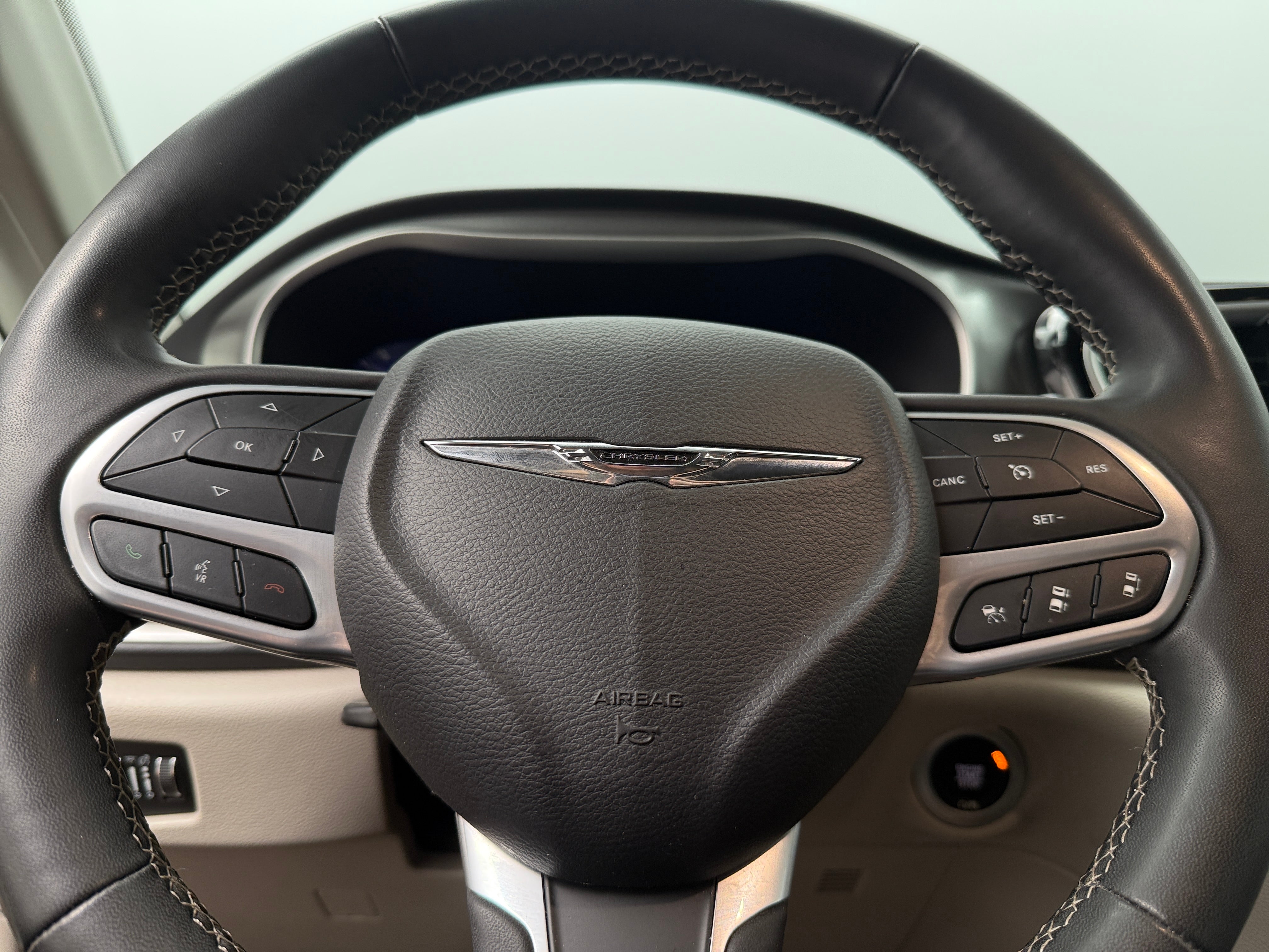 2023 Chrysler Pacifica