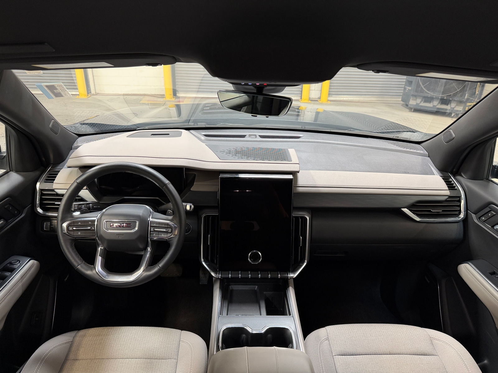 Thumbnail: 2026 GMC Acadia - 3