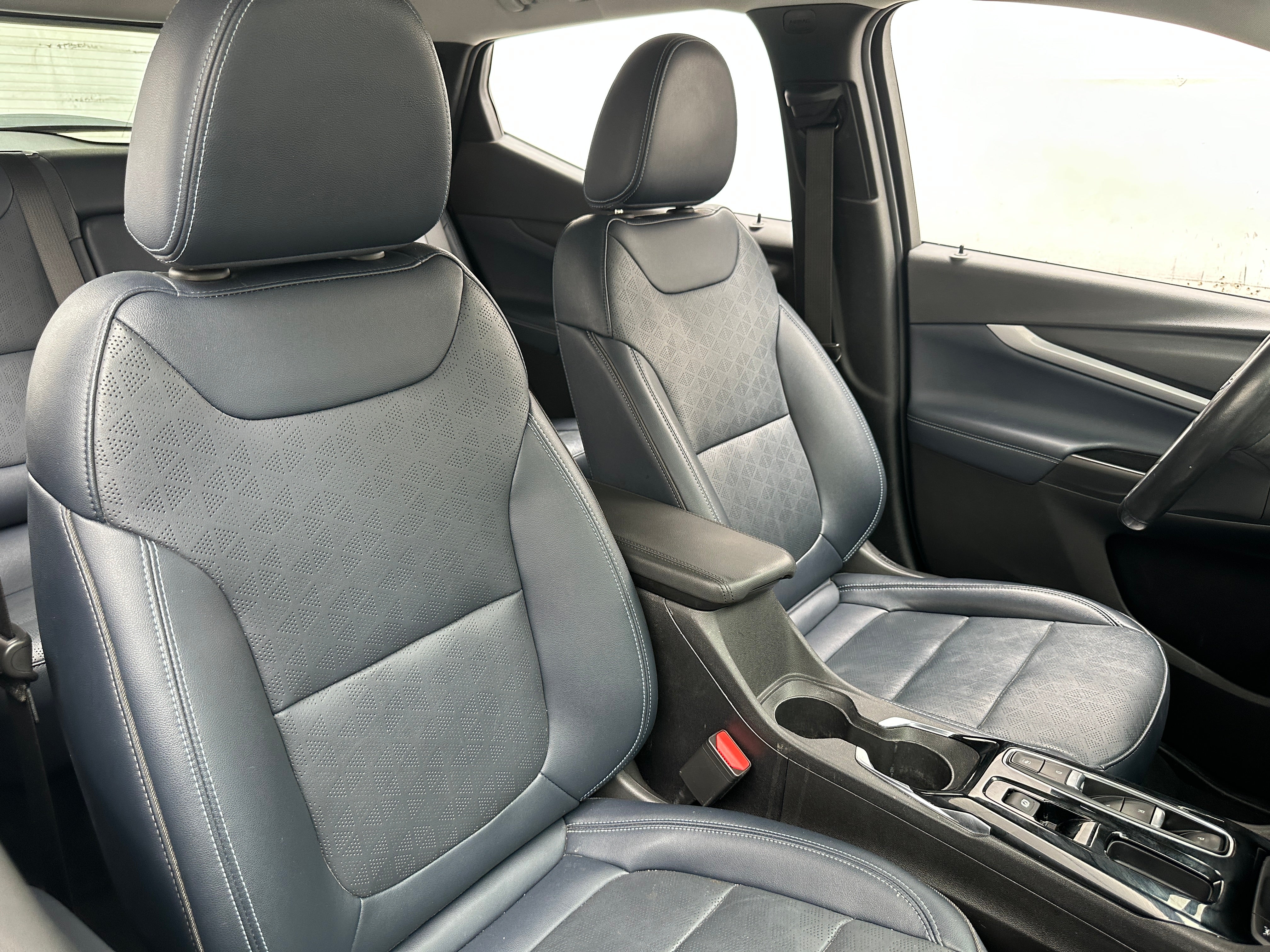 Used 2023 Chevrolet Bolt EUV LT with VIN 1G1FY6S07P4168829 for sale in Auburn, WA