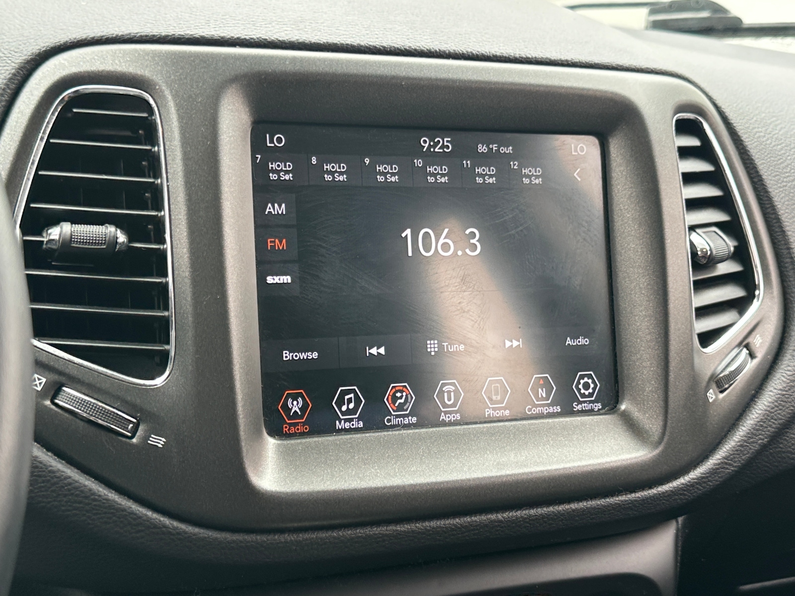 Thumbnail: 2019 Jeep Compass - 4