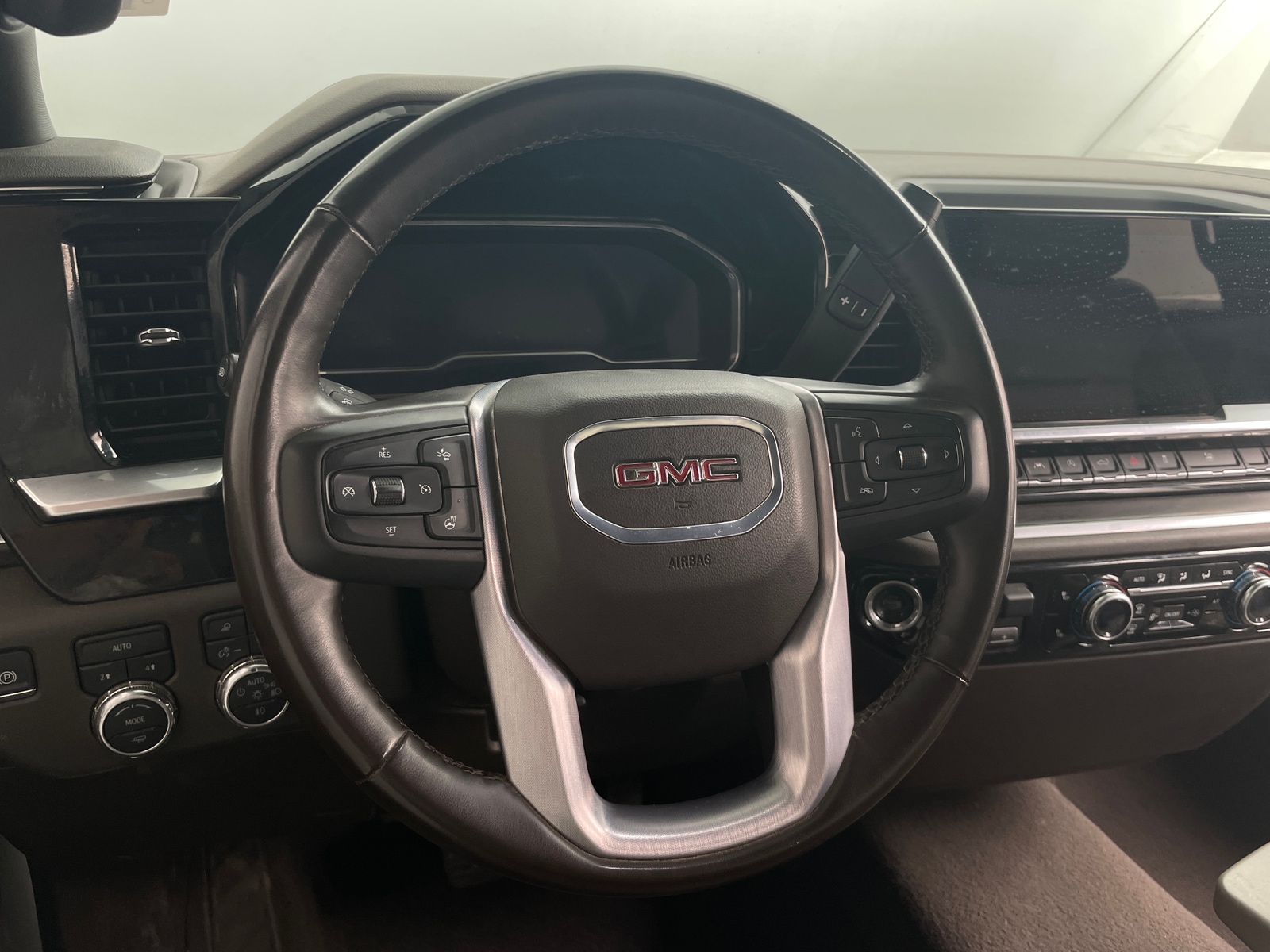Thumbnail: 2025 GMC Sierra 1500 - 4