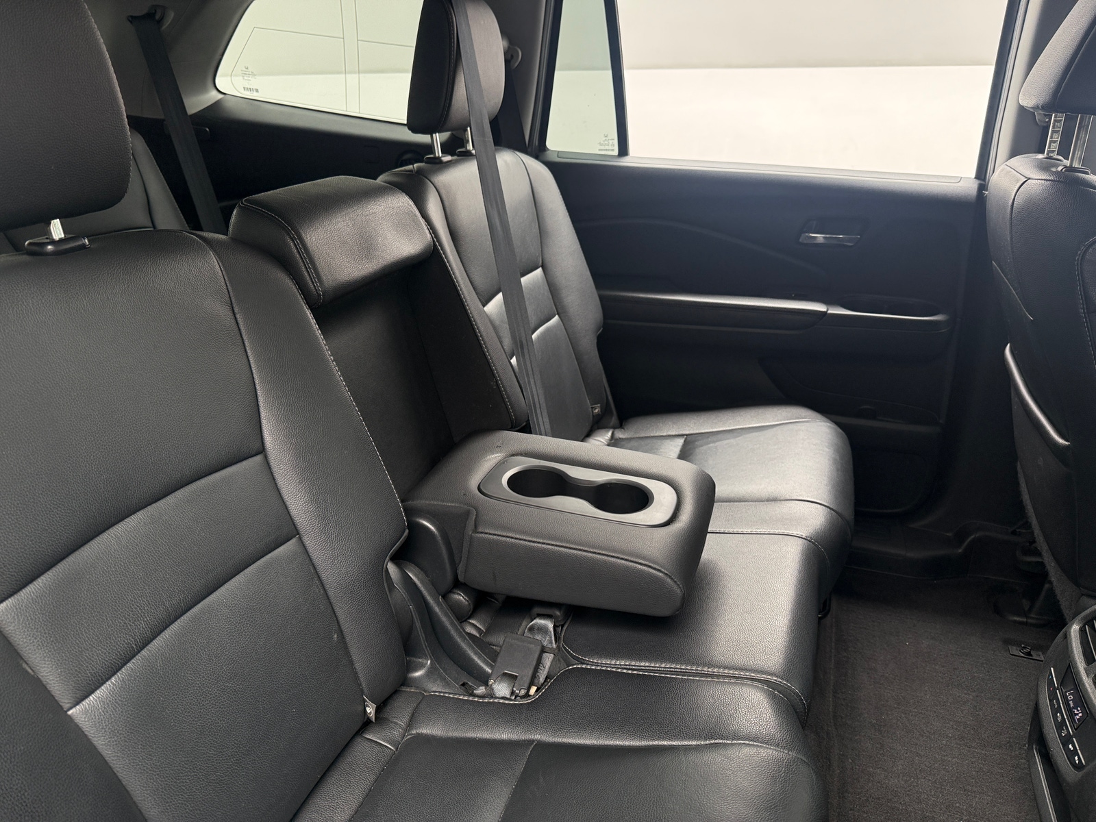 Thumbnail: 2016 Honda Pilot - 5