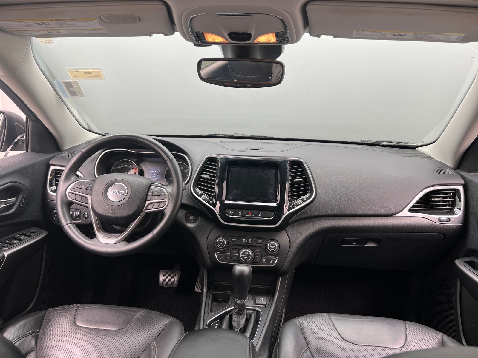 Thumbnail: 2019 Jeep Cherokee - 2