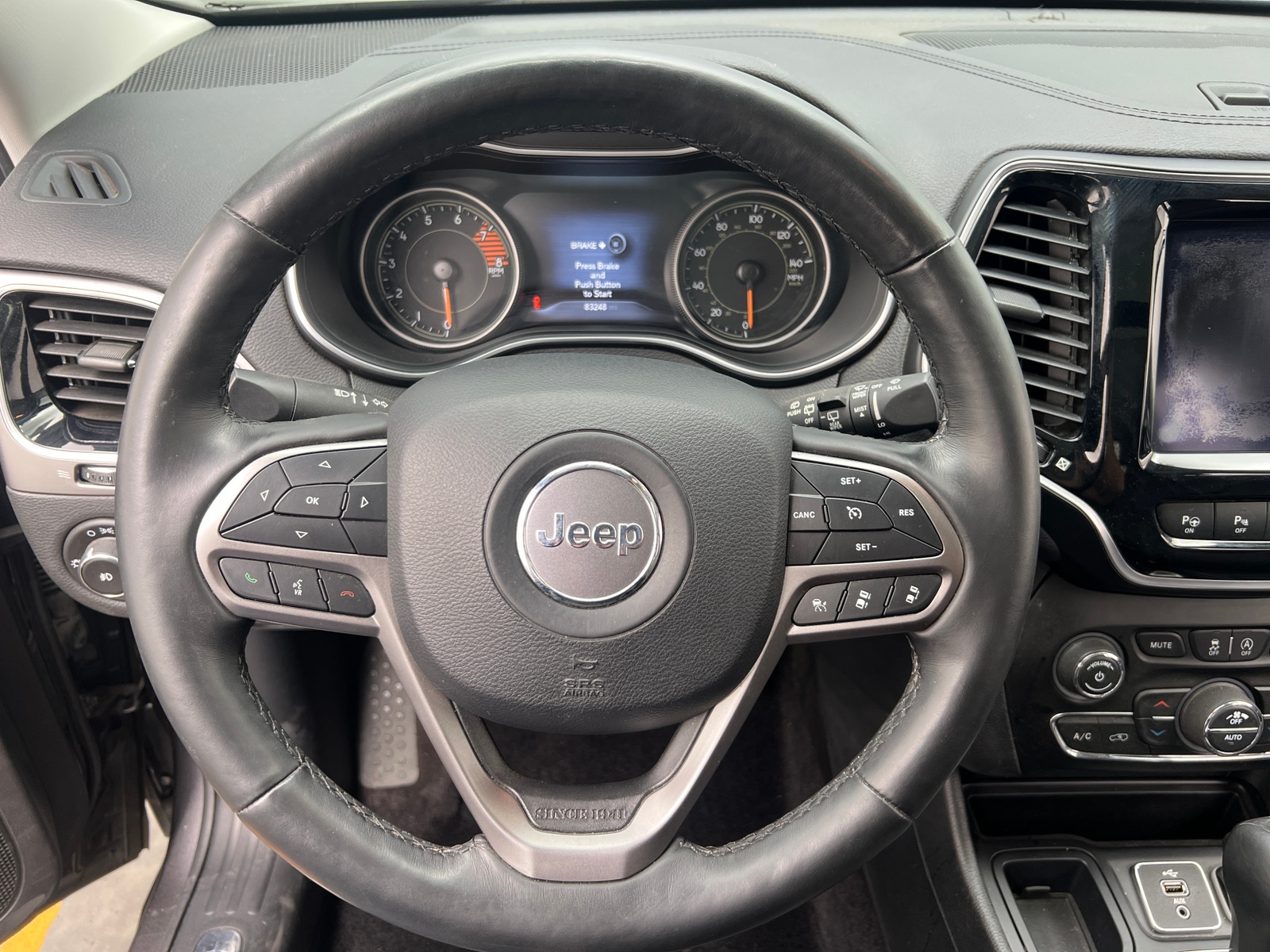 Thumbnail: 2019 Jeep Cherokee - 4