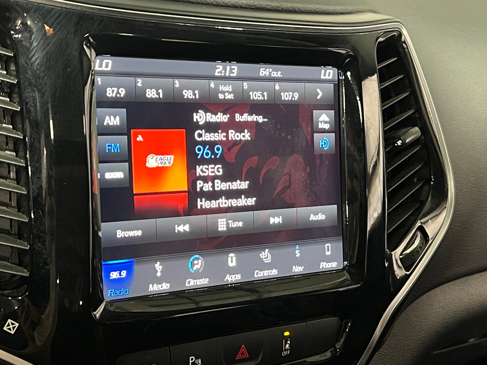 Thumbnail: 2019 Jeep Cherokee - 3