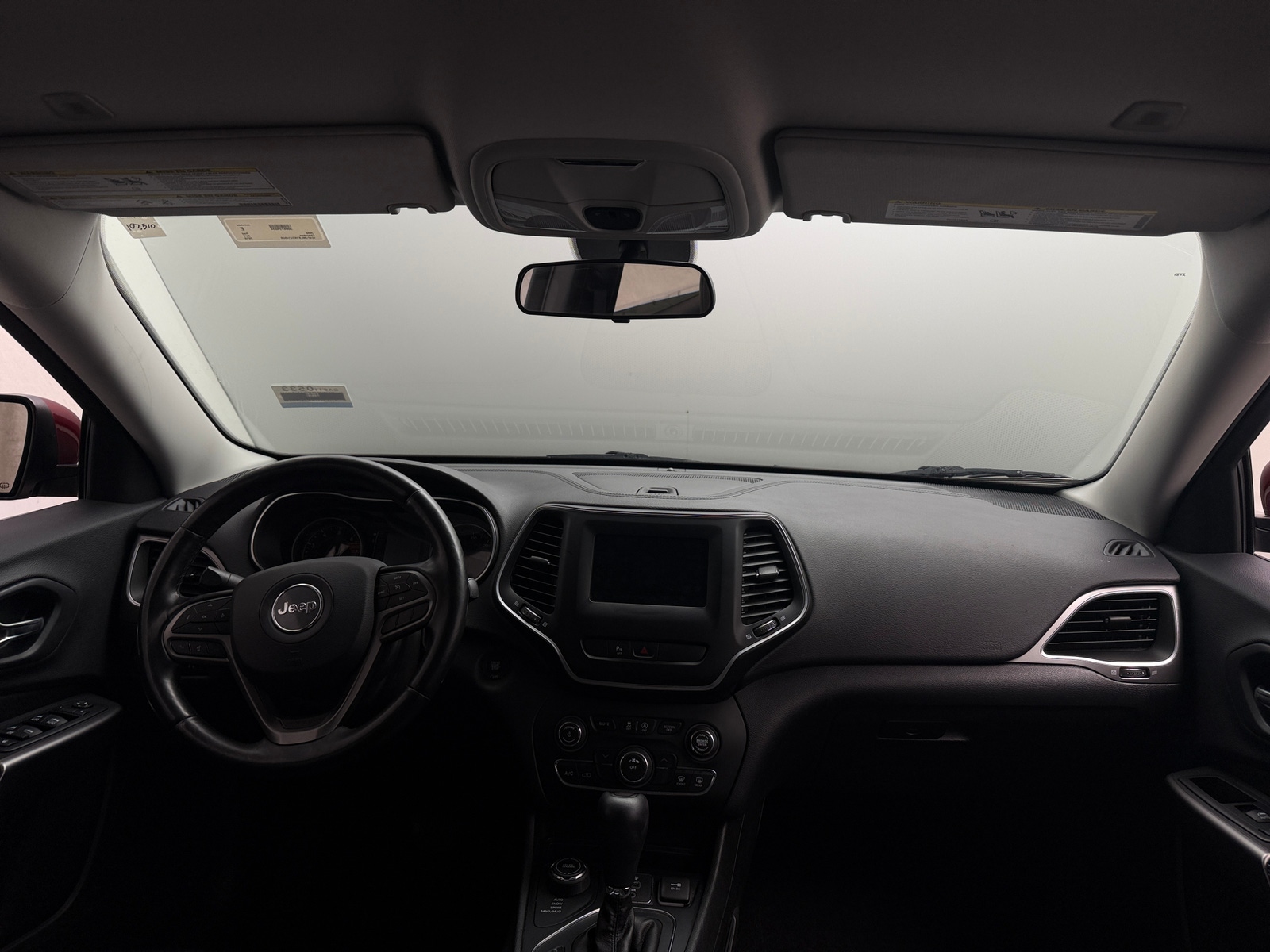 Thumbnail: 2019 Jeep Cherokee - 3