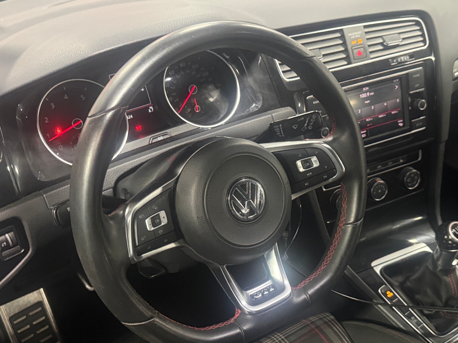 Thumbnail: 2019 Volkswagen Golf - 5