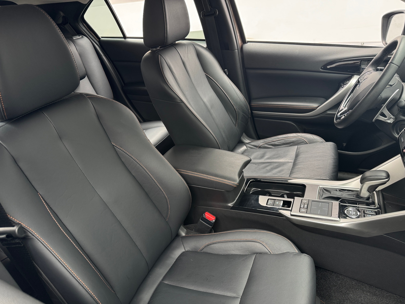 Thumbnail: 2019 Mitsubishi Eclipse Cross - 2