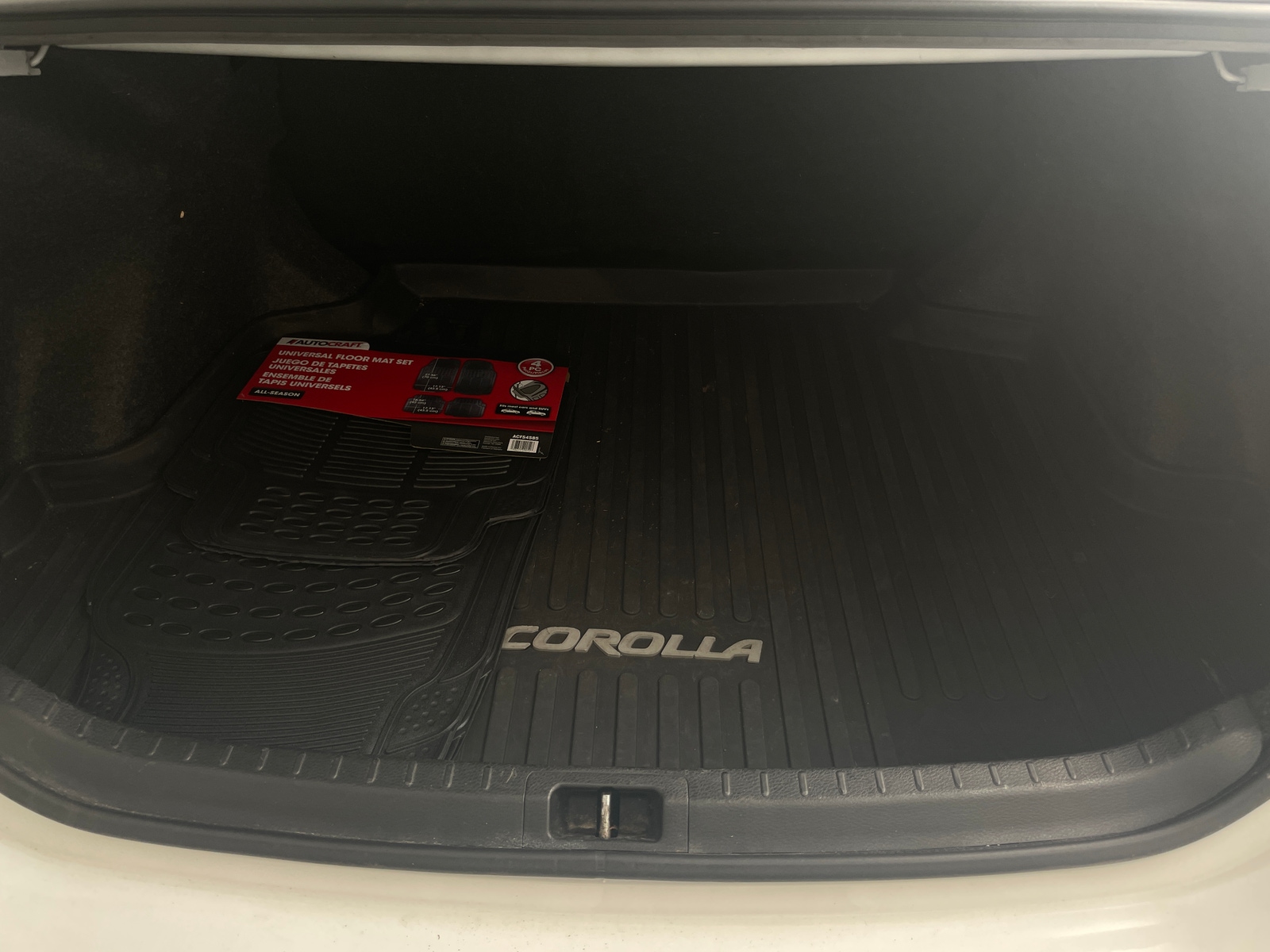 Thumbnail: 2018 Toyota Corolla - 7