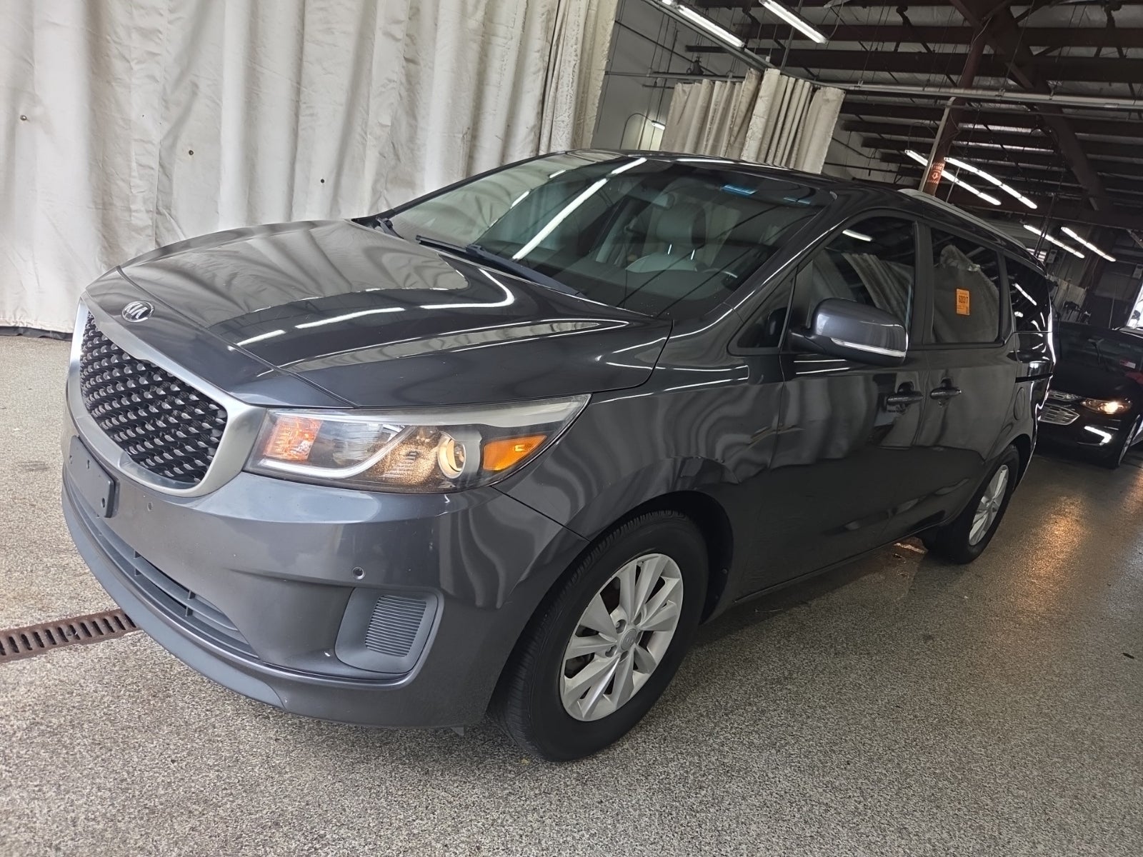 2017 Kia Sedona LX