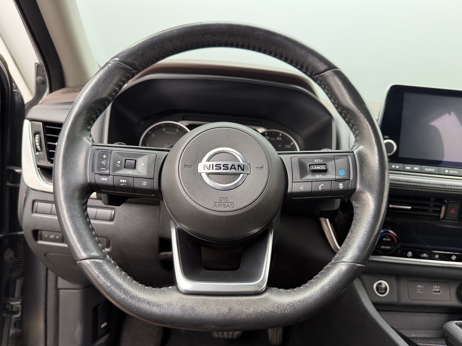 Thumbnail: 2021 Nissan Rogue - 4