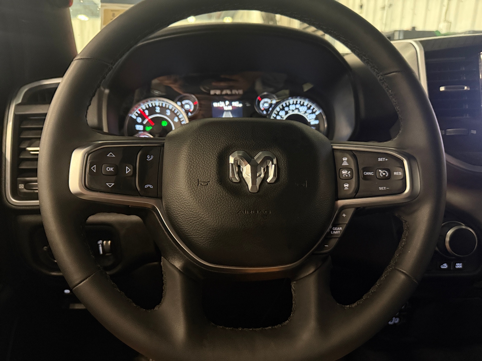 Thumbnail: 2025 RAM 1500 - 5