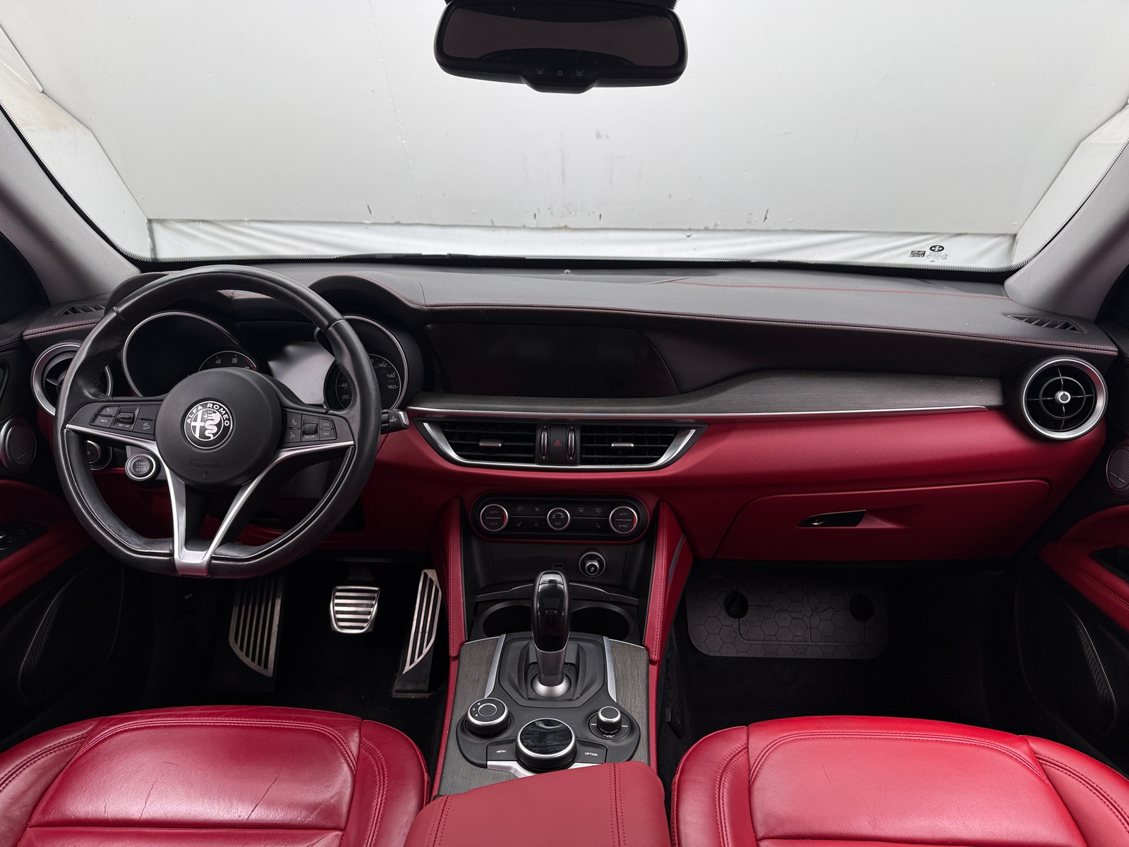 Thumbnail: 2019 Alfa Romeo Stelvio - 2