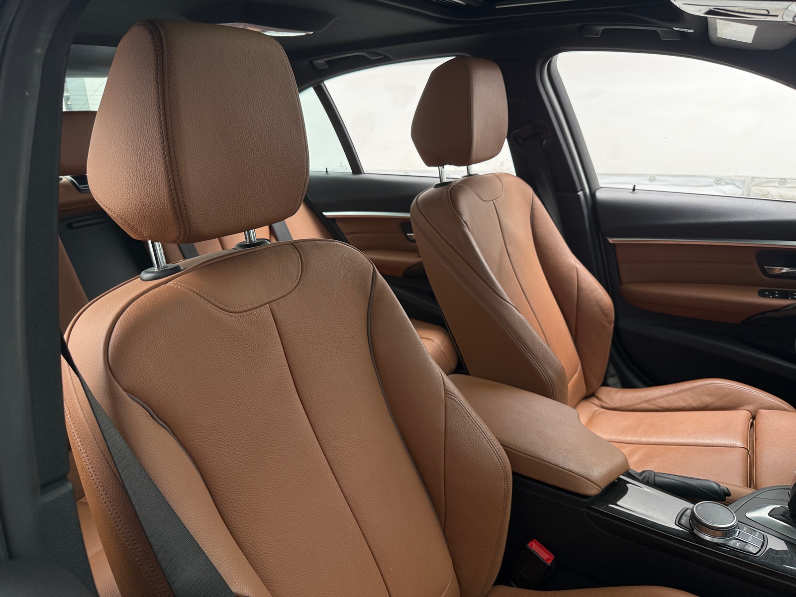 Thumbnail: 2017 BMW 3 Series - 2