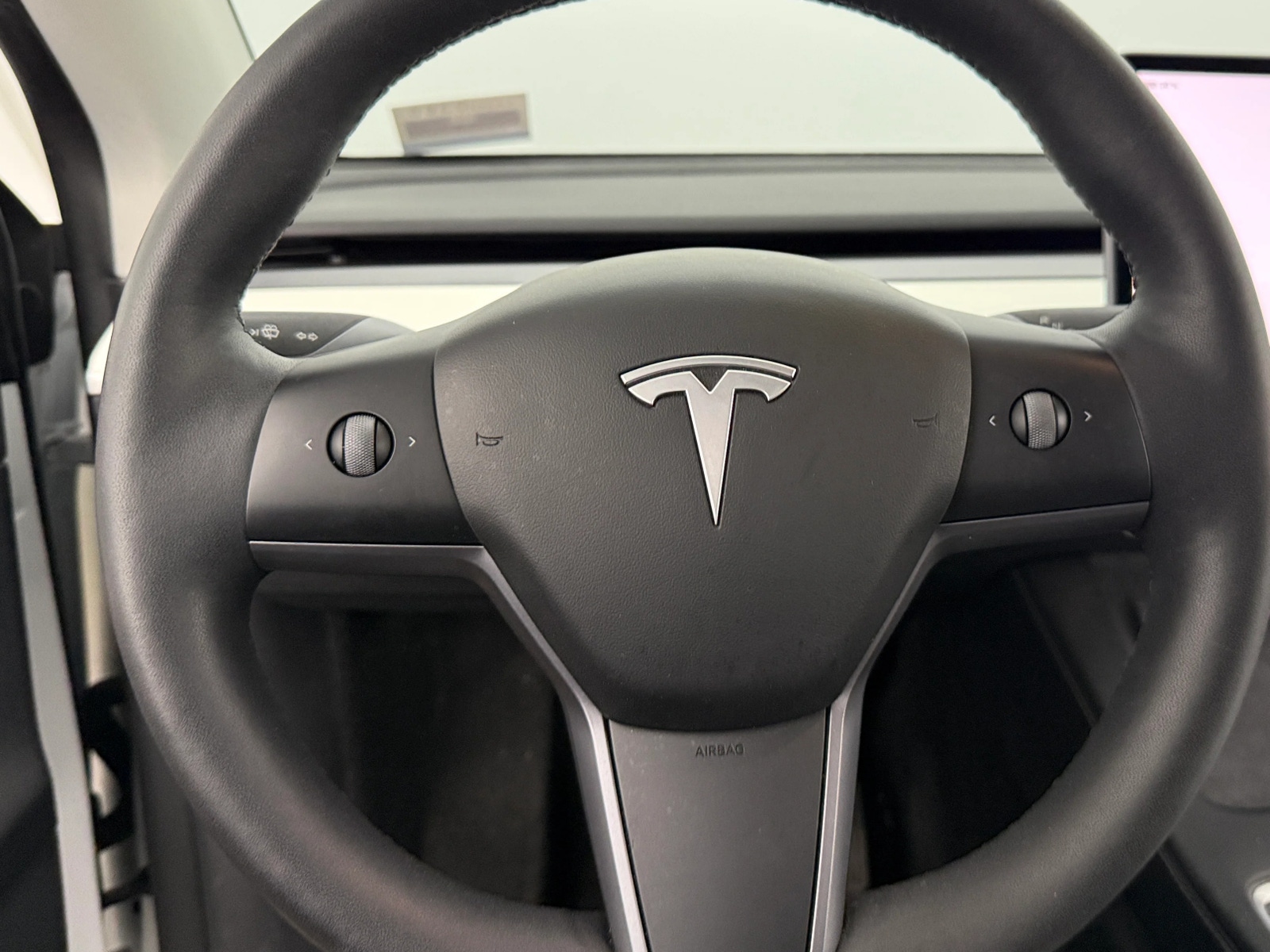 Thumbnail: 2022 Tesla Model Y - 4