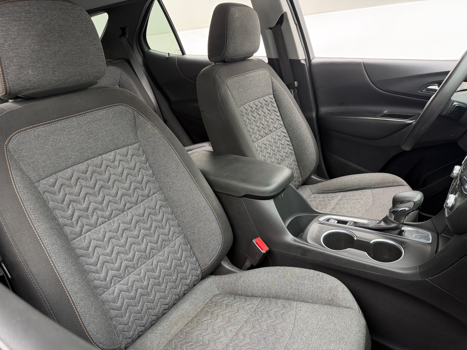 Thumbnail: 2022 Chevrolet Equinox - 2