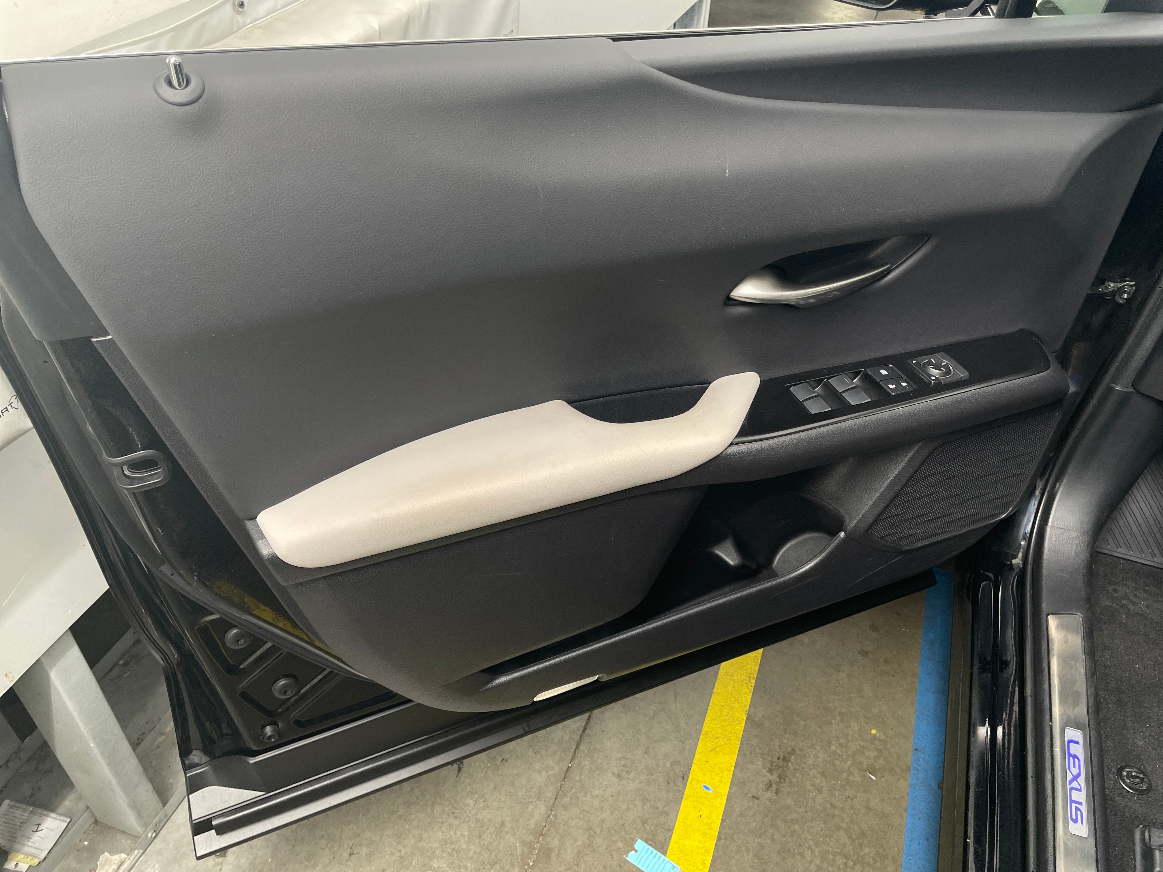 2024 Lexus UX