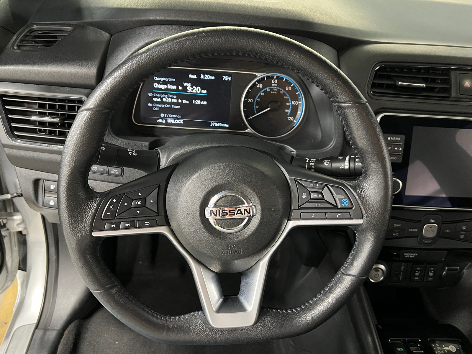Thumbnail: 2020 Nissan Leaf - 5