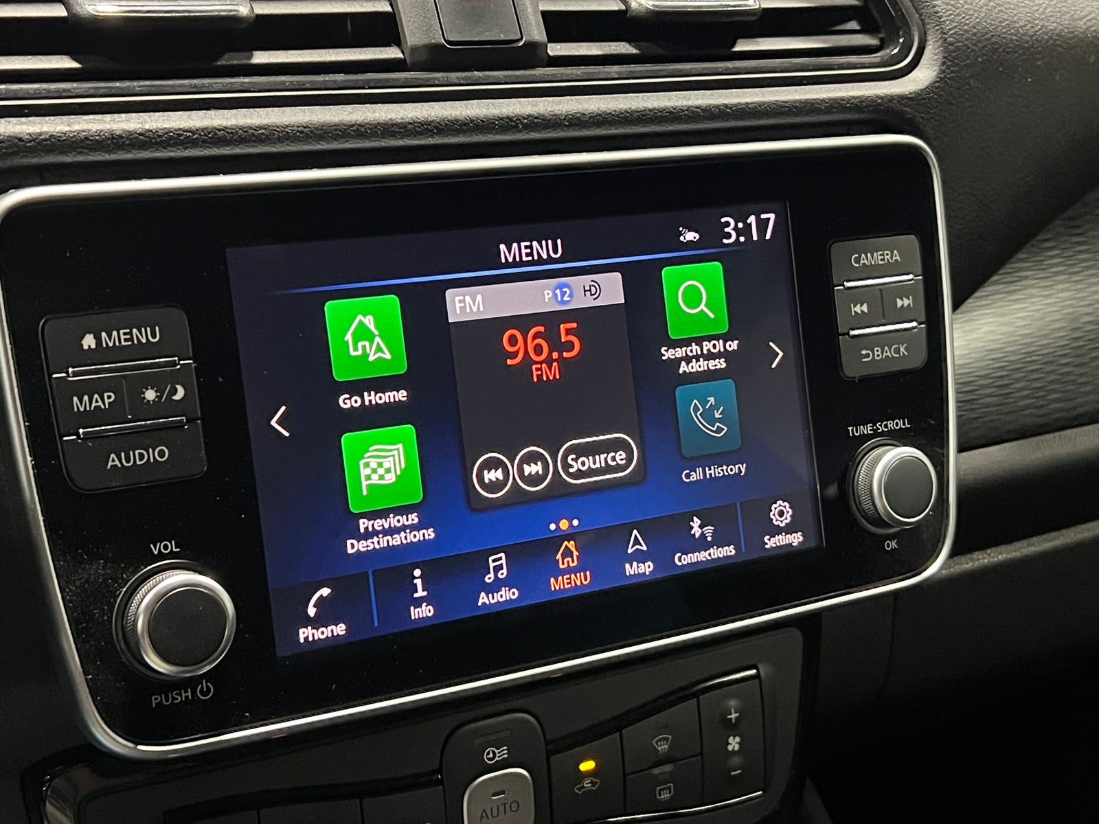 Thumbnail: 2020 Nissan Leaf - 4