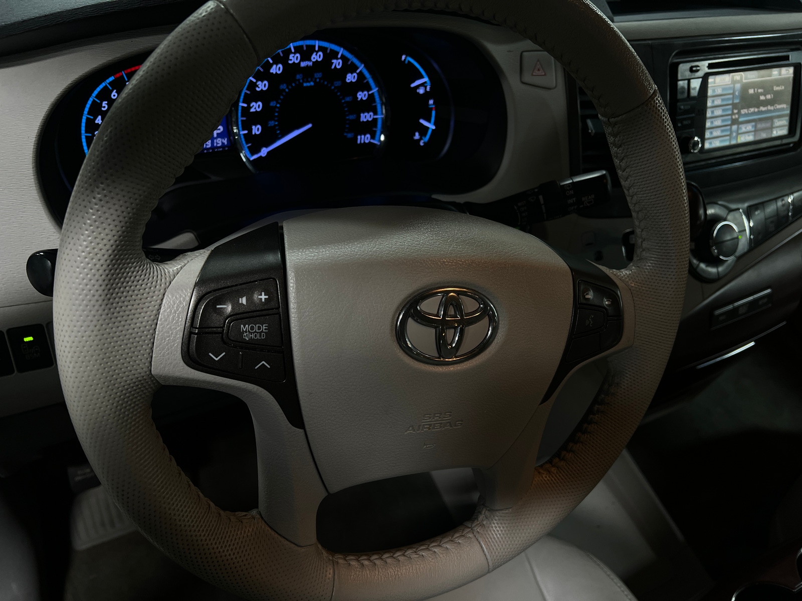 Thumbnail: 2013 Toyota Sienna - 5
