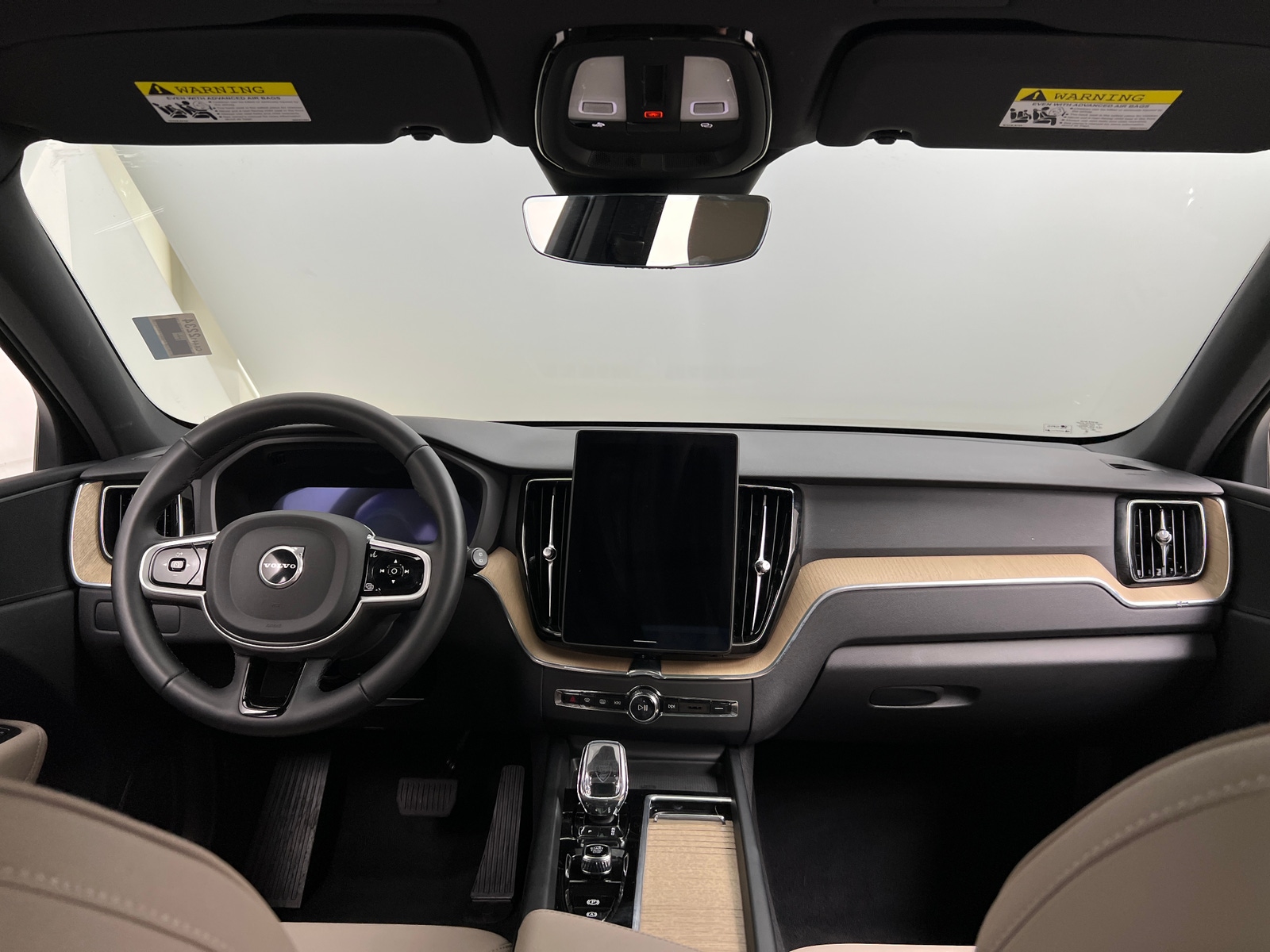 Thumbnail: 2026 Volvo XC60 - 2