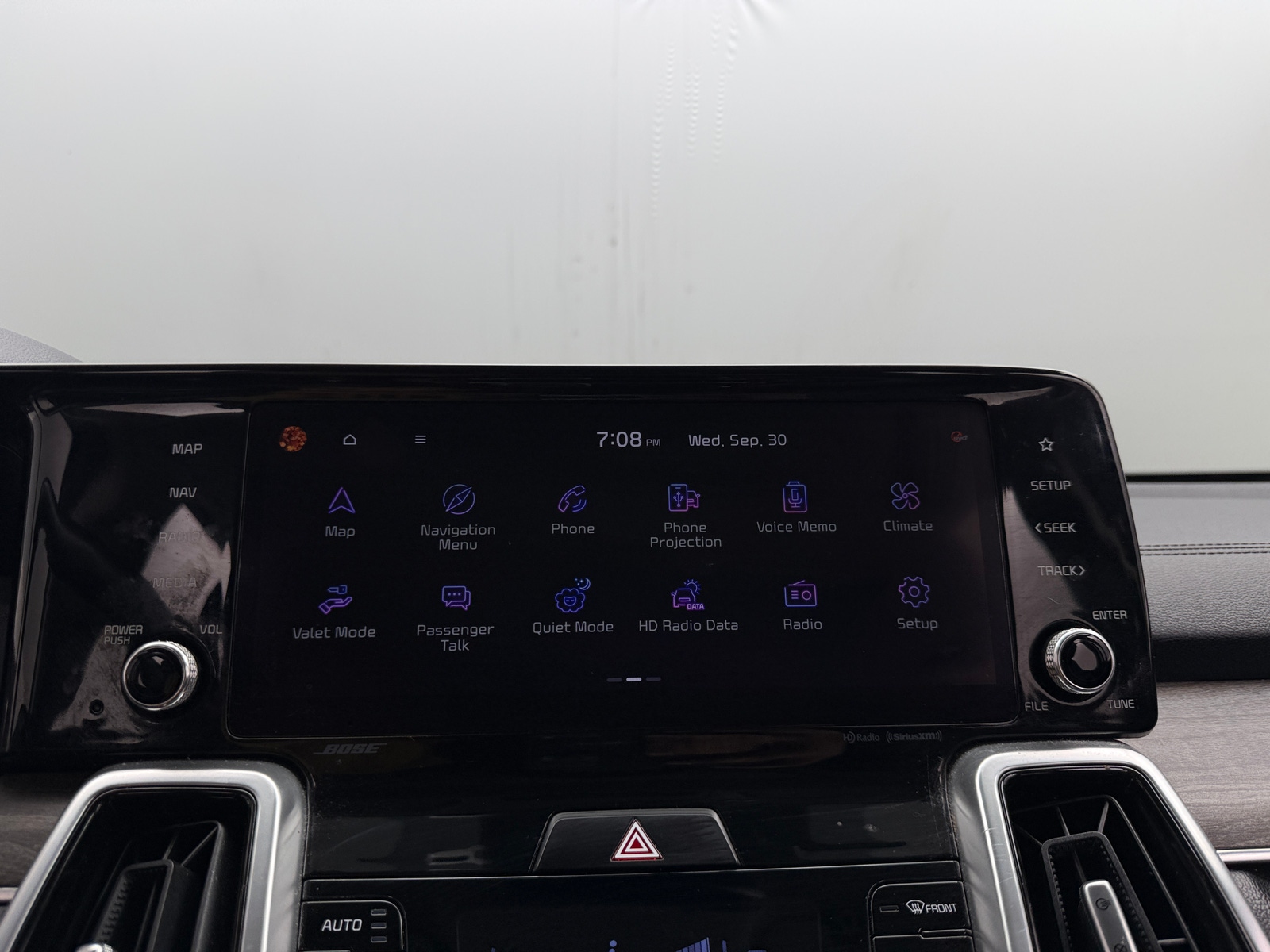 Thumbnail: 2022 Kia Sorento - 3