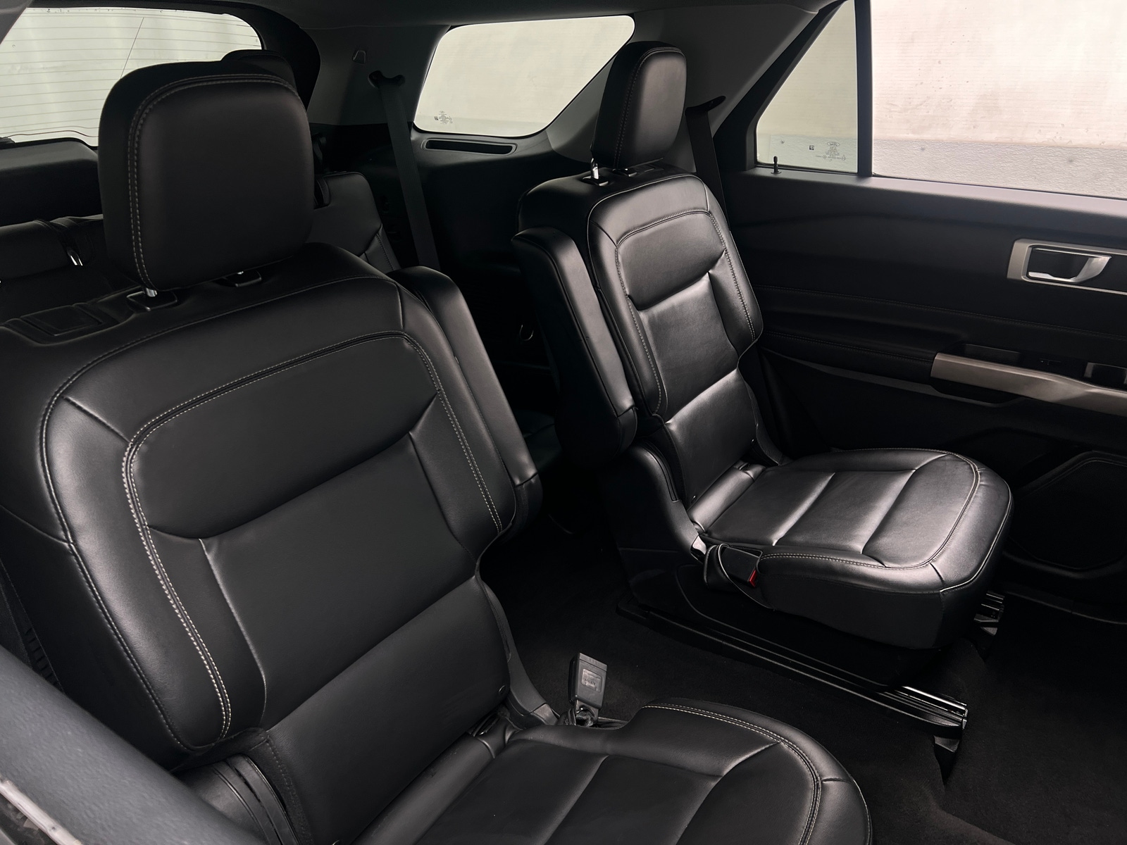 Thumbnail: 2022 Ford Explorer - 5