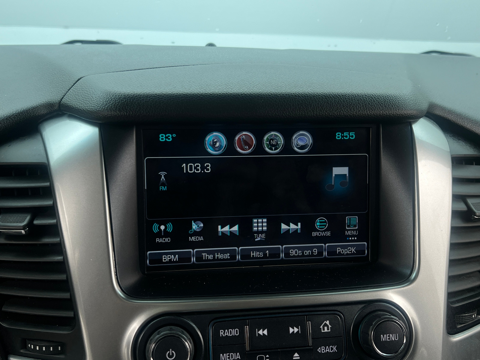 Thumbnail: 2020 Chevrolet Tahoe - 3