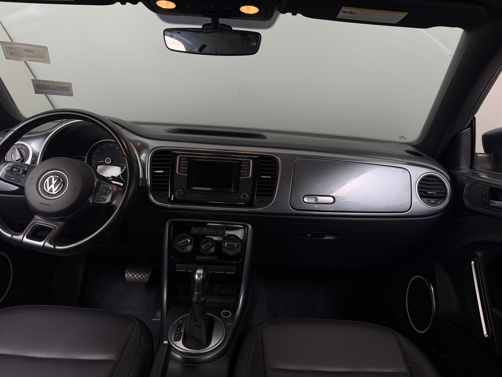 Thumbnail: 2017 Volkswagen Beetle - 2