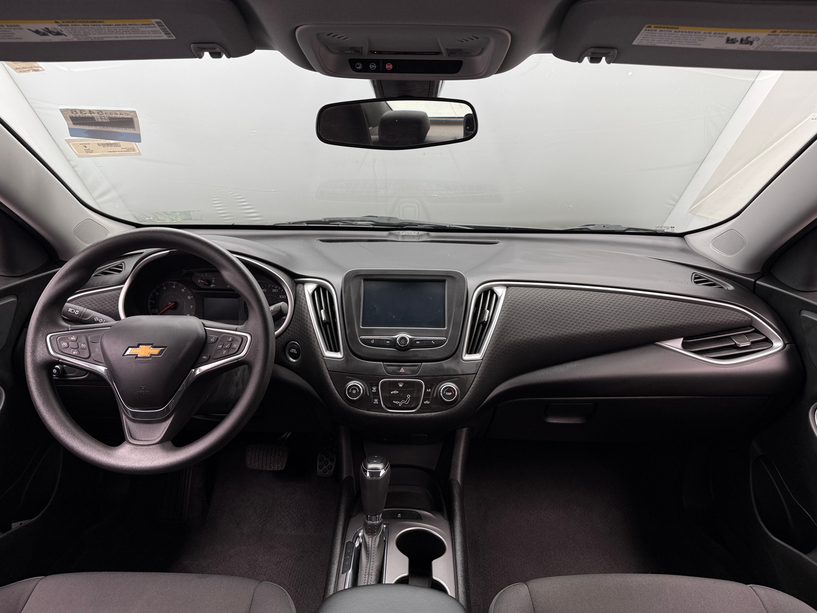 Thumbnail: 2018 Chevrolet Malibu - 3
