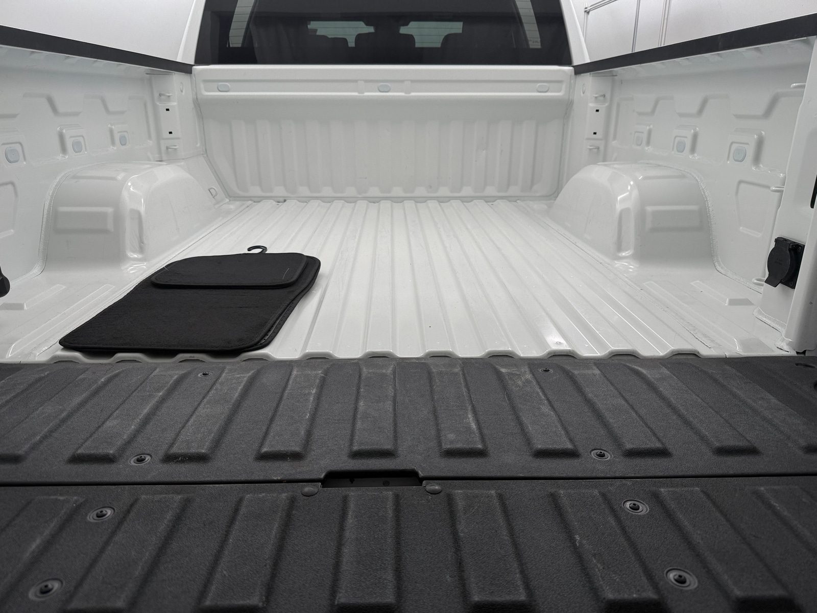 Thumbnail: 2025 GMC Sierra 1500 - 6
