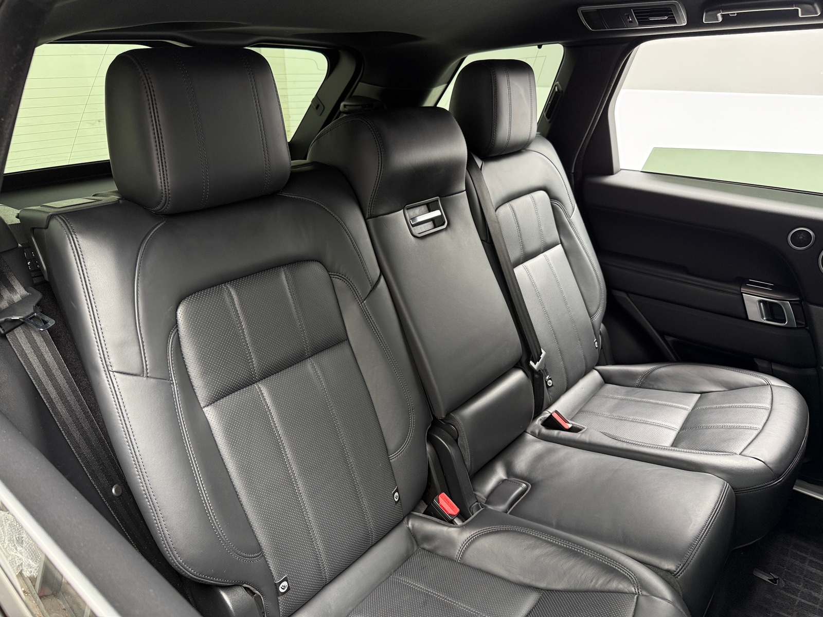 Thumbnail: 2020 Land Rover Range Rover Sport - 6