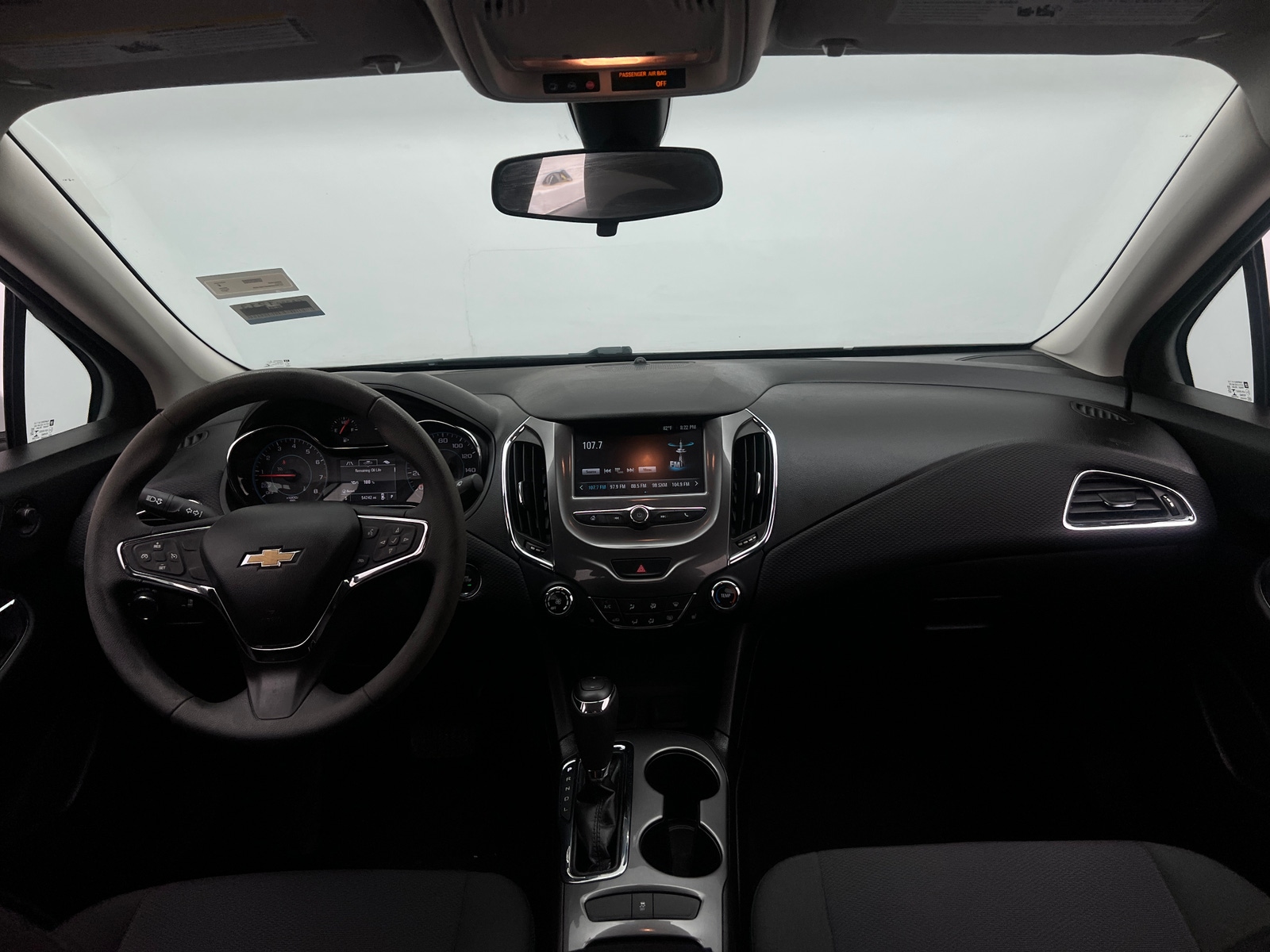 Thumbnail: 2017 Chevrolet Cruze - 3