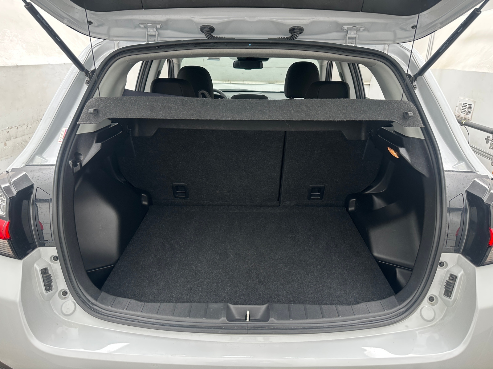 Thumbnail: 2023 Mitsubishi Outlander Sport - 7