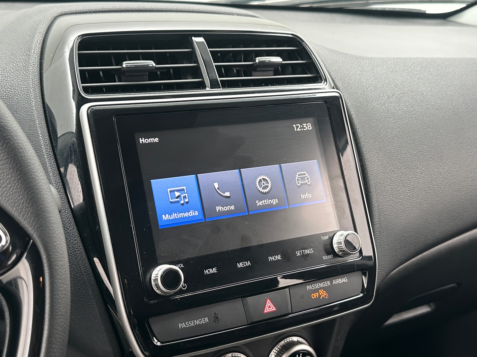 Thumbnail: 2023 Mitsubishi Outlander Sport - 4