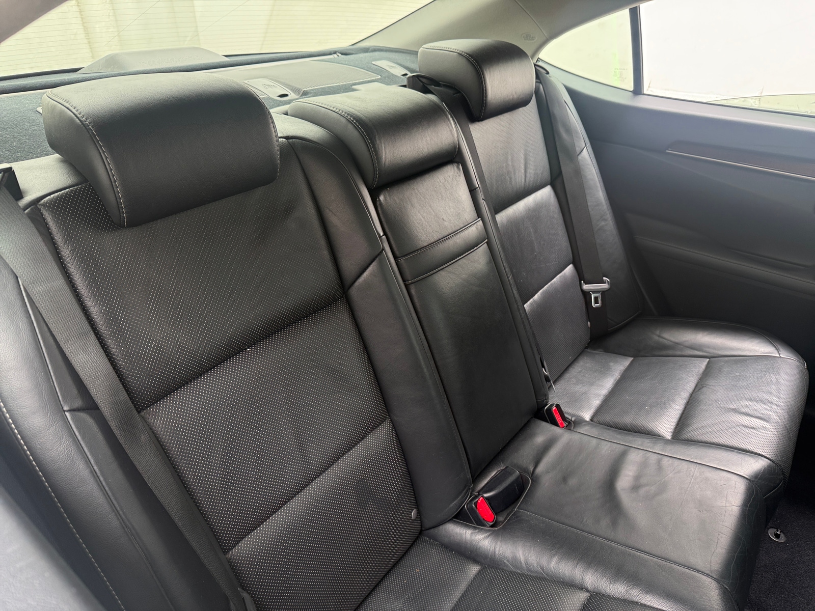 Thumbnail: 2015 Lexus ES - 6