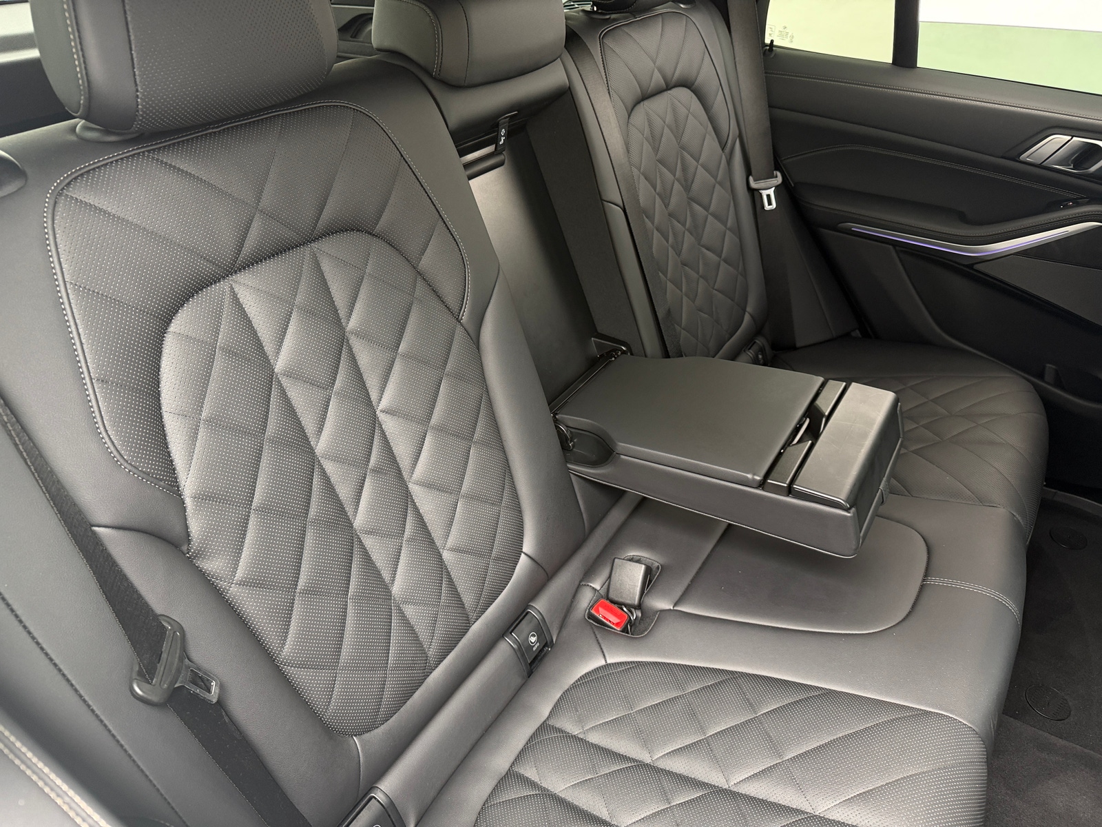Thumbnail: 2026 BMW X5 - 6