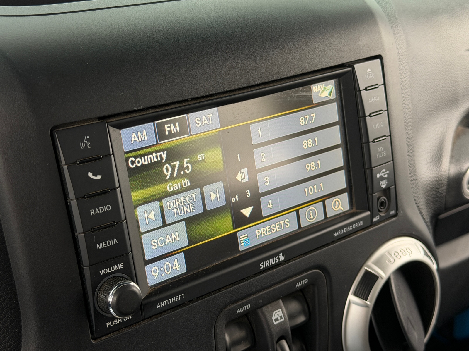 Thumbnail: 2017 Jeep Wrangler - 3