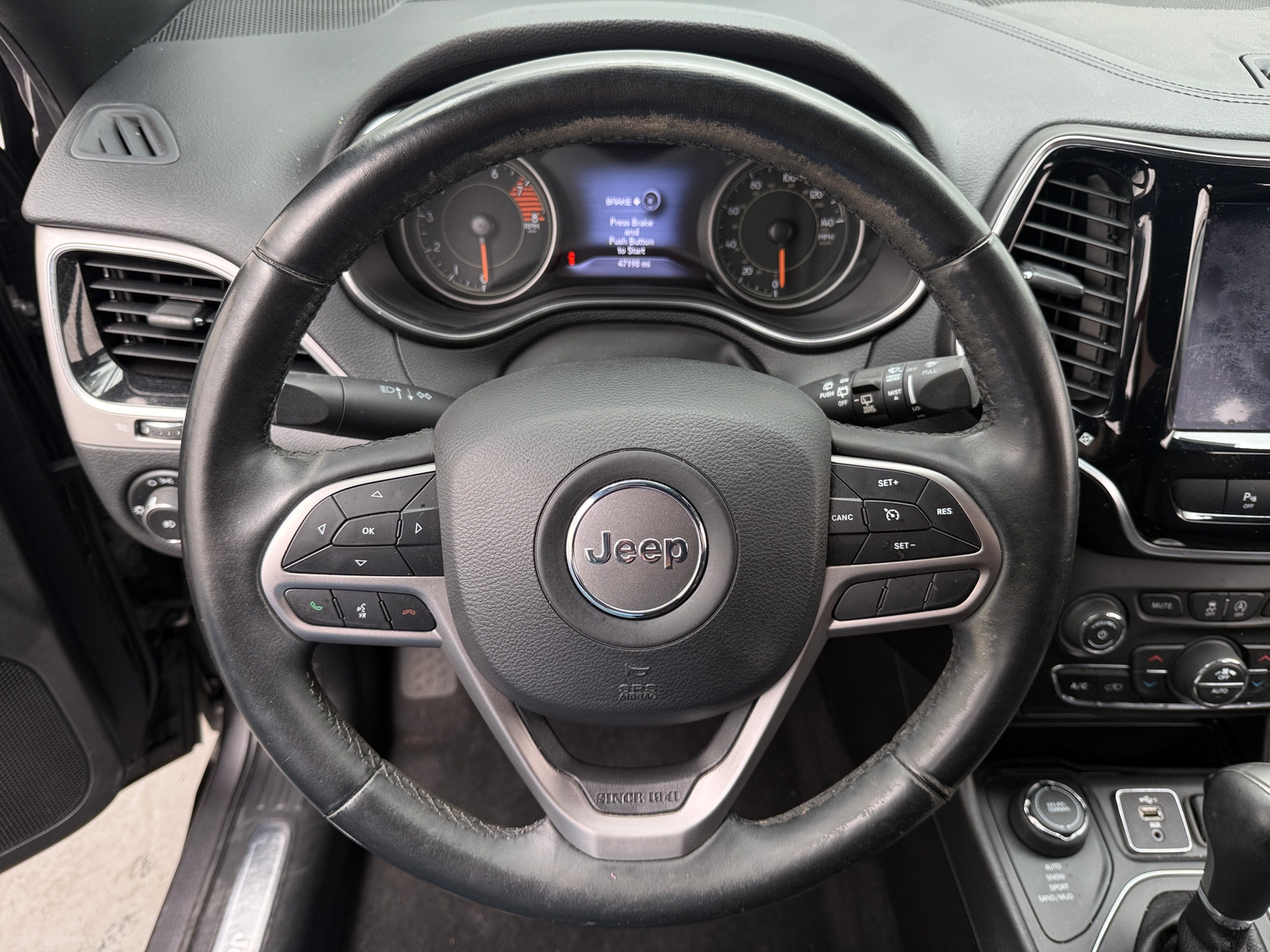 Thumbnail: 2019 Jeep Cherokee - 4